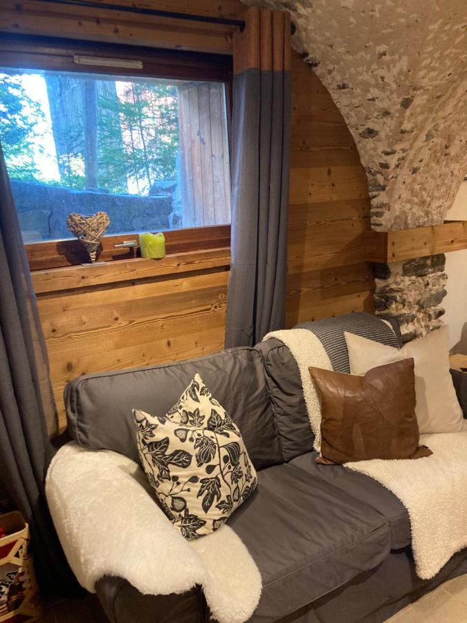 Two Bedroom Apartment La Voute, Chandon Near Meribel - Sleeps 4 Adults Or 2 Adults And 3 Children Les Allues Exterior photo