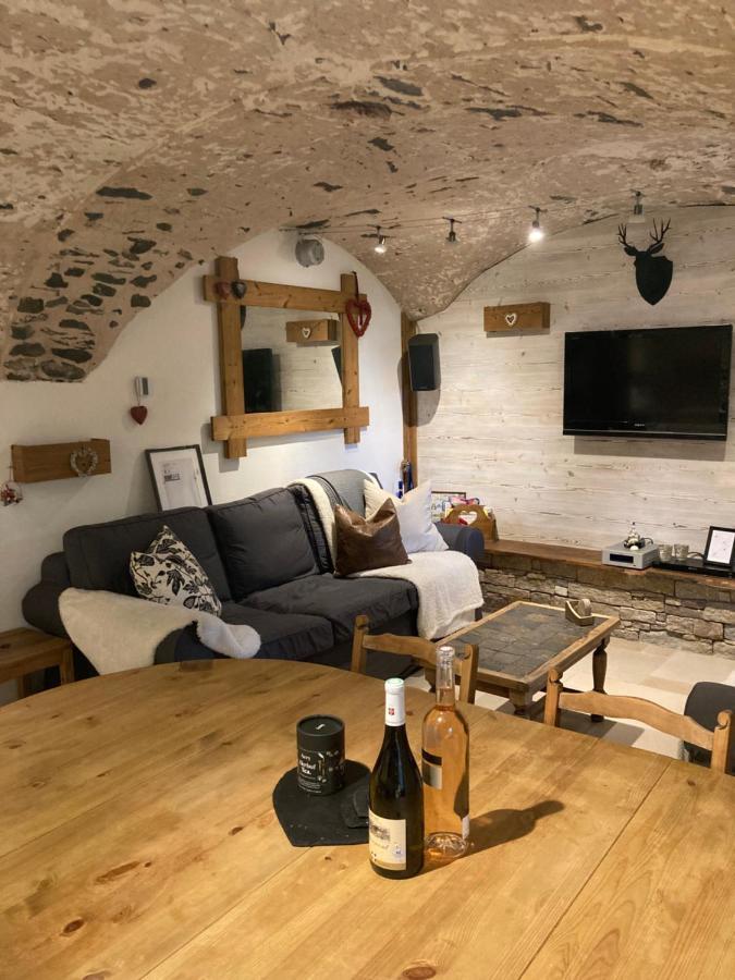 Two Bedroom Apartment La Voute, Chandon Near Meribel - Sleeps 4 Adults Or 2 Adults And 3 Children Les Allues Exterior photo